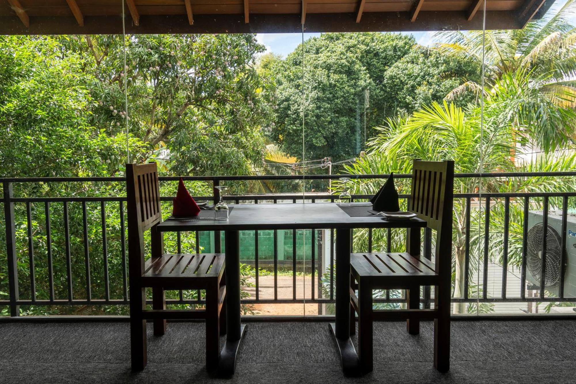 Hotel Bella Vista Anuradhapura Kültér fotó