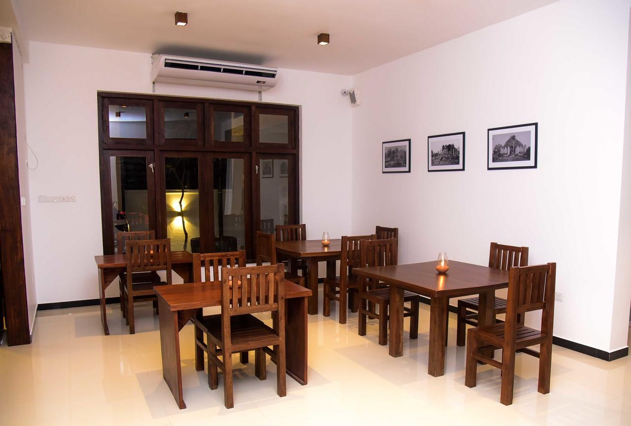 Hotel Bella Vista Anuradhapura Kültér fotó