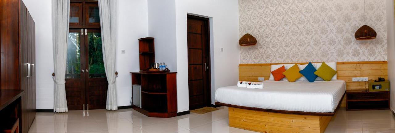Hotel Bella Vista Anuradhapura Kültér fotó