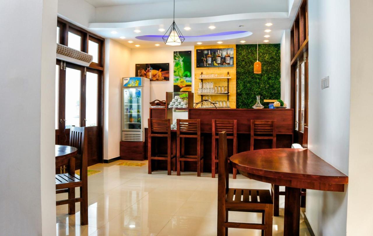 Hotel Bella Vista Anuradhapura Kültér fotó